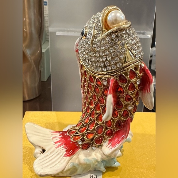 Colorful Fish/Pearl Trinket Holder Gold, White/Blue Enamel, Red/Wht Crystals NIB - Picture 2 of 7